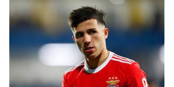 Nieuwe plot van de overdracht van Enzo Fernández